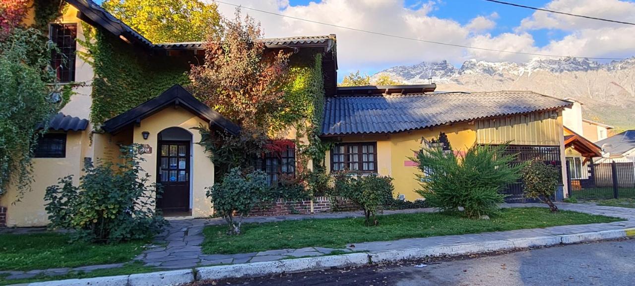 La Casa Del Arbol - Hostel El Bolsón Kültér fotó